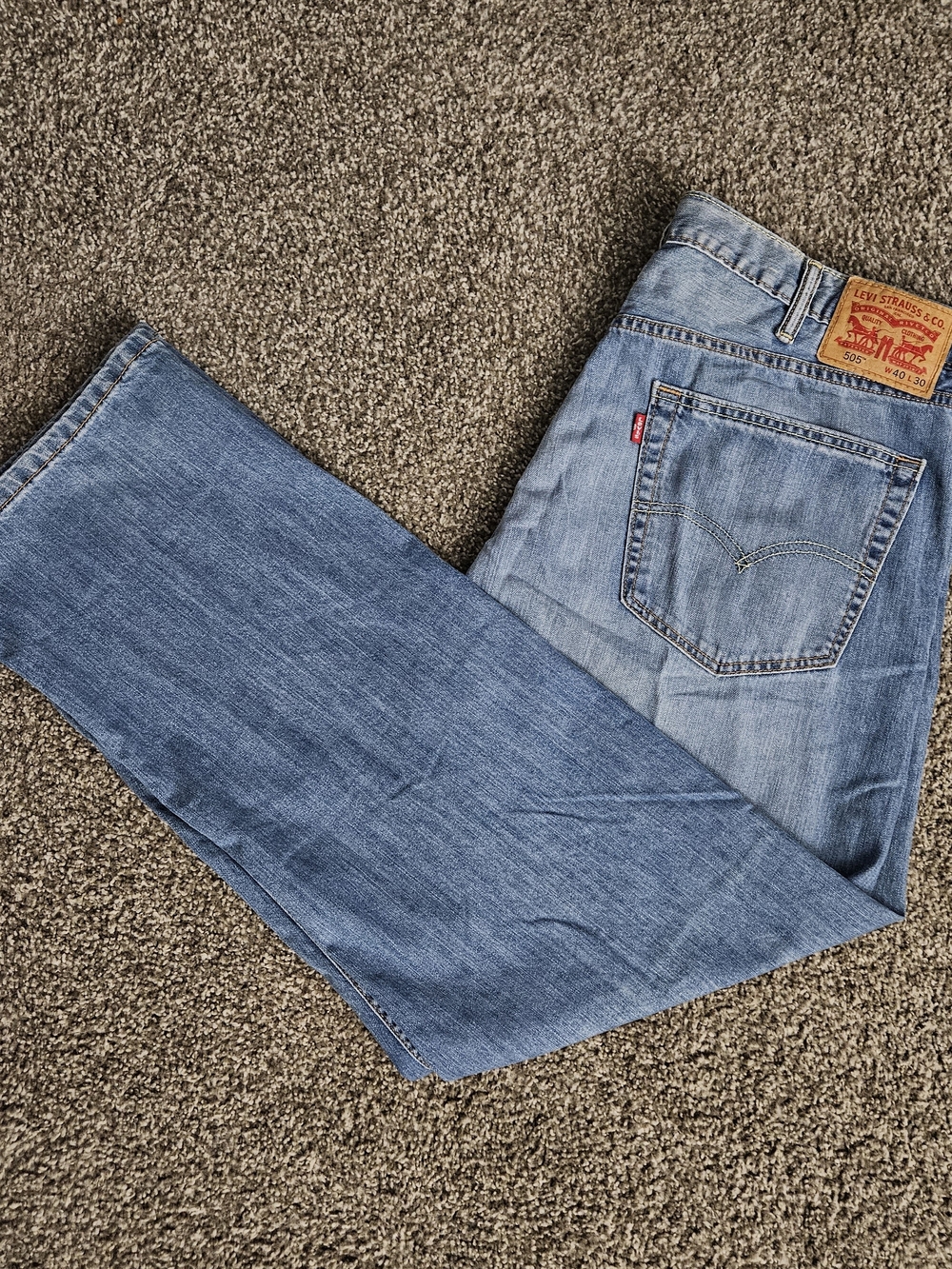 Levis 505 Regular Fit Blue Jeans Mens 40x30 Medium Wash Straight Leg Denim